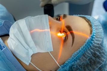 عمل لیزیک چشم در گیلان | اصلاح دید بدون عینک با تکنیک‌های روز