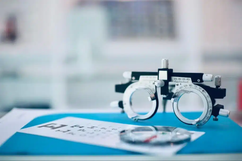 بهترین متخصص چشم‌پزشکی در آستانه‌اشرفیه | خدمات کامل تشخیص و درمان